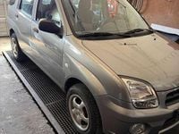 Gebraucht Subaru Justy 94 PS (69 kW) 2003 Silber Kleinwagen