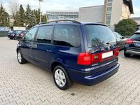 Gebraucht VW Sharan Highline 131 PS (96 kW) 2003 Blau Van / Kleinbus