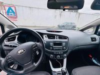 Gebraucht Kia Ceed 110 PS (80 kW) 2014 Beige Kleinwagen