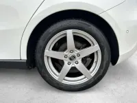 Gebraucht Mercedes A200 163 PS (119 kW) 2022 Unilack polarweiß Limousine