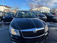 Gebraucht Skoda Octavia Ambiente 105 PS (77 kW) 2011 Schwarz Kombi