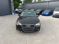 Używany Audi A1 Attraction 122 KM (89 kW) 2011 Czarny Hatchback