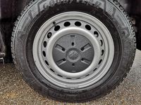 Neu VW T6.1 100 kW (136 PS) 2026 Stone grey Van