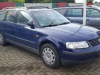 Gebraucht VW Passat Comfortline 101 PS (74 kW) 1997 Blau Kombi