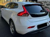 Gebraucht Volvo V40 Kinetic 114 PS (83 kW) 2014 Weiß Limousine