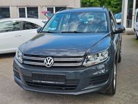 Gebraucht VW Tiguan Trendline 122 PS (89 kW) 2015 Grau SUV