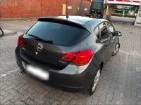 Gebraucht Opel Astra 140 PS (102 kW) 2012 Grau Limousine