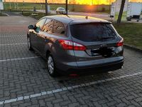 Gebraucht Ford Focus 99 PS (72 kW) 2014 Silber Kombi