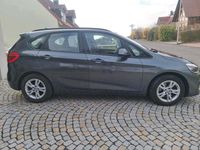 Gebraucht BMW 218 Advantage 150 PS (110 kW) 2019 Grau Kombi