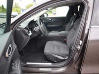 Gebraucht Volvo V60 120 PS (88 kW) 2024 Kombi