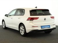 Gebraucht VW Golf Life 150 PS (110 kW) 2023 Oryxweiß perlmutteffekt SUV