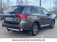 Gebraucht Mitsubishi Outlander Plus 150 PS (110 kW) 2016 Braun SUV