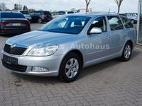Gebraucht Skoda Octavia Elegance 122 PS (89 kW) 2013 Silber Kombi
