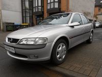 gebraucht Opel Vectra 1.8 CD / 1.Hand / PDC / Klima / Garantie