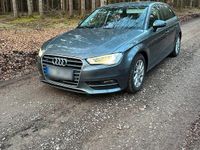 Gebraucht Audi A3 Sport 150 PS (110 kW) 2015 Grau Kleinwagen