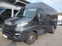 Gebraucht Iveco Daily 179 PS (131 kW) 2017 Schwarz Van / Kleinbus