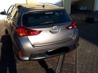 Gebraucht Toyota Auris Cool 99 PS (72 kW) 2013 Braun Kleinwagen