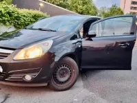 Używany Opel Corsa 90 KM (66 kW) 2010 Czarny Hatchback