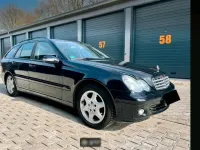 Gebraucht Mercedes C180 143 PS (105 kW) 2005 Schwarz Kombi