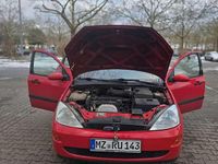 Gebraucht Ford Focus Ghia 101 PS (74 kW) 2000 Rot Limousine