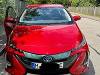 Gebraucht Toyota Prius 122 PS (89 kW) 2019 Rot Kleinwagen