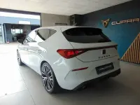 Gebraucht Cupra Leon VZ 301 PS (221 kW) 2024 White (metallic) Limousine