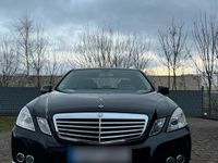 Gebraucht Mercedes E200 Elegance 184 PS (135 kW) 2010 Schwarz Limousine