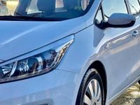 Gebraucht Kia Ceed 2018 Weiß Kleinwagen