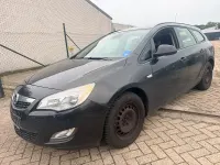 Gebraucht Opel Astra 120 PS (88 kW) 2012 Schwarz Kombi