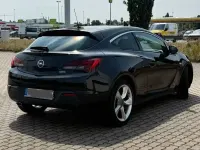 Gebraucht Opel Astra GTC Innovation 140 PS (102 kW) 2012 Schwarz Limousine