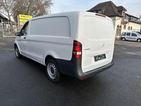Gebraucht Mercedes e-Vito 85 kW (116 PS) 2021 Arktikweiss Van / Kleinbus