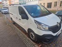 Gebraucht Renault Trafic 116 PS (85 kW) 2016 Weiß Van / Kleinbus
