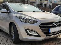 gebraucht Hyundai i30 blue Kombi 1.6 GDi DCT Passion