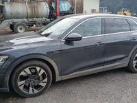 Gebraucht Audi e-tron Advanced 230 kW (313 PS) 2022 Schwarz SUV