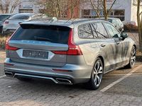 Gebraucht Volvo V60 R-Design 190 PS (139 kW) 2020 Grau Kombi