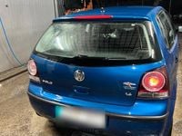 Second-hand VW Polo 74 CP (54 kW) 2007 Albastru Hatchback