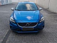 Gebraucht Volvo V40 R-Design 150 PS (110 kW) 2018 Blau Kombi