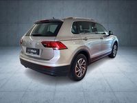 Second-hand VW Tiguan Sound 150 CP (110 kW) 2017 Argintiu SUV