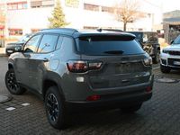 Gebraucht Jeep Compass 179 PS (131 kW) 2024 Grau SUV