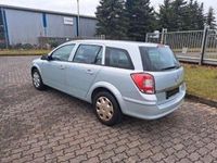 Gebraucht Opel Astra Edition 135 PS (99 kW) 2009 Grün Kombi