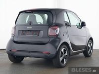 Gebraucht Smart ForTwo Coupé Exclusive 60 kW (82 PS) 2024 Bodypanels in black Kleinwagen