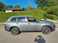 Gebraucht Mitsubishi Outlander Diamant Edition 150 PS (110 kW) 2015 Grau SUV