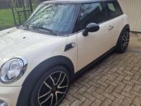 Gebraucht Mini Cooper 122 PS (89 kW) 2013 Weiß Kleinwagen