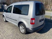 Gebraucht VW Caddy Trendline 102 PS (75 kW) 2012 Reflexsilber metallic Van / Kleinbus