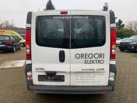 Gebraucht Opel Vivaro 114 PS (83 kW) 2007 Weiß Van / Kleinbus