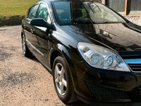 Second-hand Opel Astra 90 CP (66 kW) 2009 Negru Berlinǎ