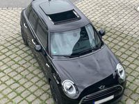 Gebraucht Mini Cooper 136 PS (100 kW) 2016 Schwarz Kleinwagen
