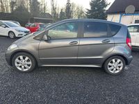 Gebraucht Mercedes A160 95 PS (69 kW) 2010 Mountaingrau  met. Kleinwagen