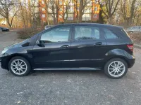 Gebraucht Mercedes B180 109 PS (80 kW) 2009 Schwarz Van / Kleinbus