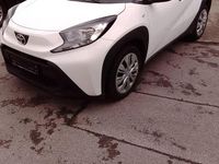 Gebraucht Toyota Aygo 72 PS (52 kW) 2023 Weiß Kleinwagen